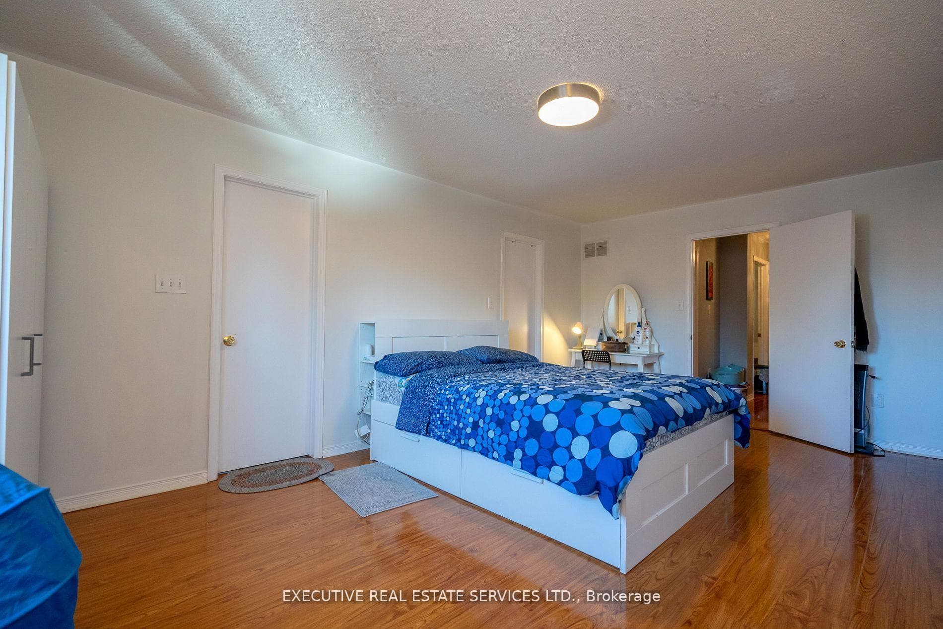 3873 Densbury Drive Unit Upper photo 32