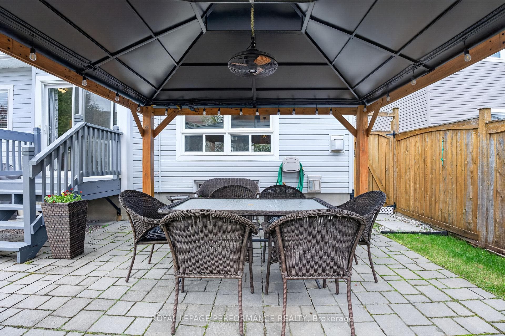 112 Jade Street photo 41