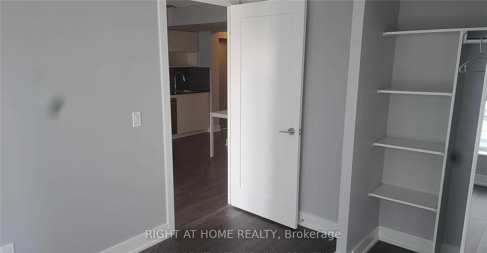 7 Mabelle Avenue Unit 2805 photo 26