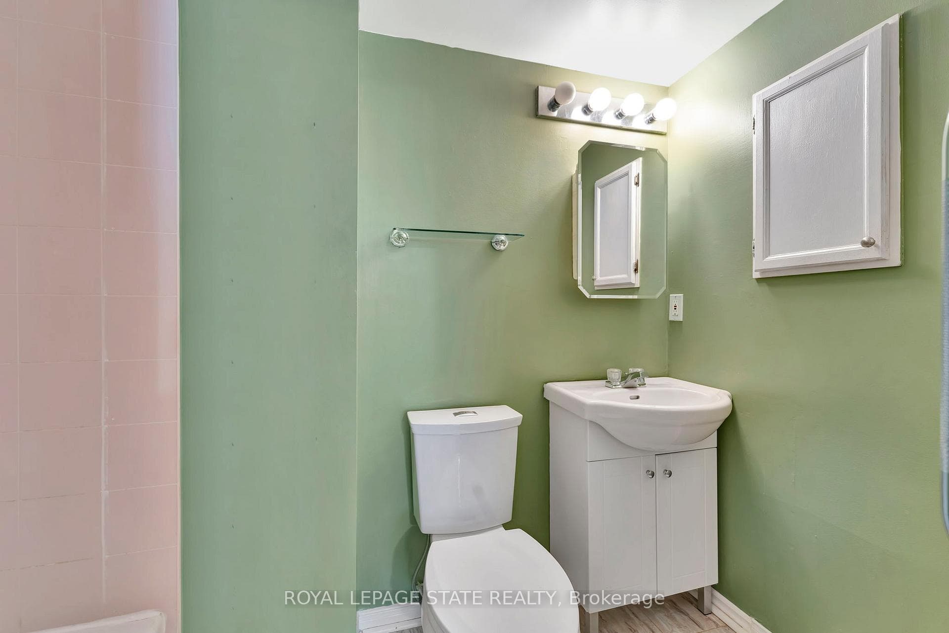 500 Silverbirch Boulevard Unit 101 photo 29