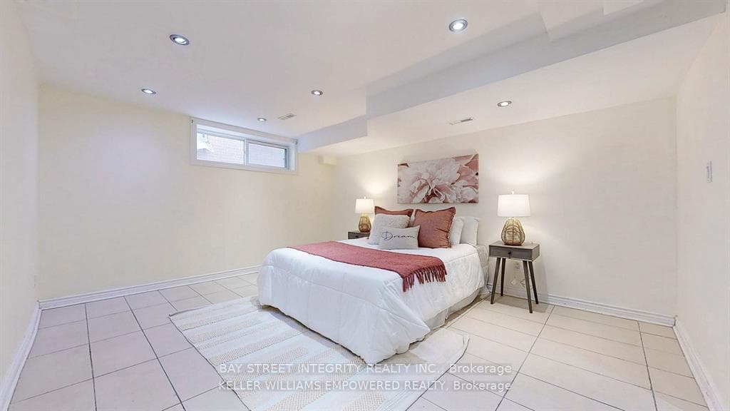 34 Canary Crescent photo 35