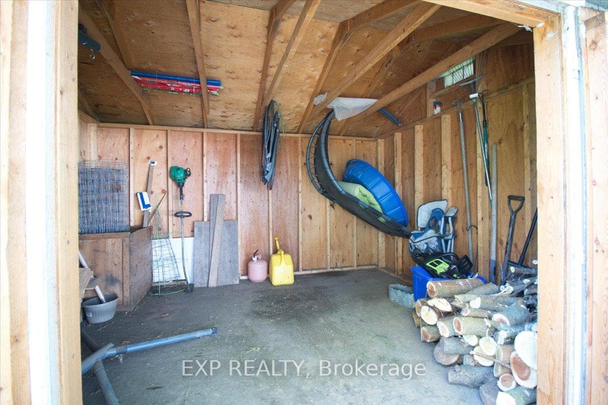 252 Queen Street photo 26