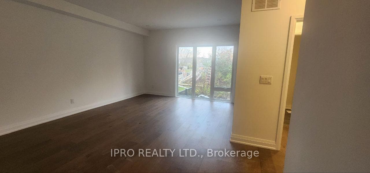 41 Persica Street Unit upper photo 9
