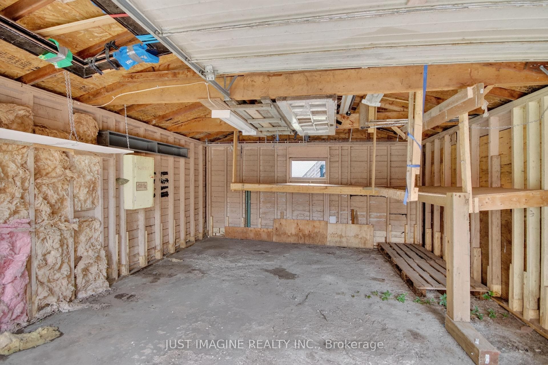 2654 Conn Street photo 35