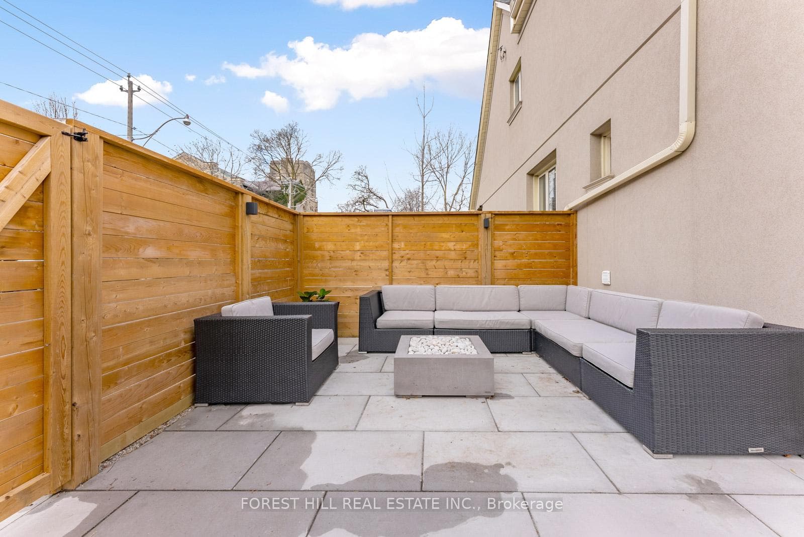 65 Craighurst Avenue photo 29