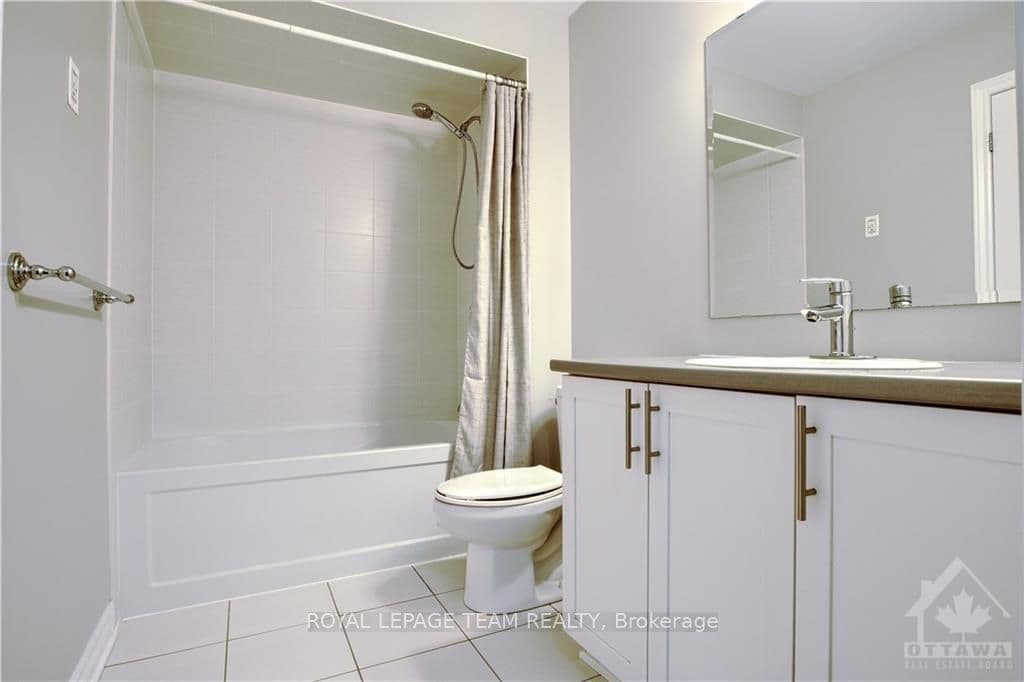 220 LEATHER LEAF Terrace photo 14