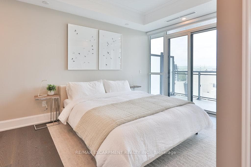 2060 Lakeshore Road Unit 2101 photo 32
