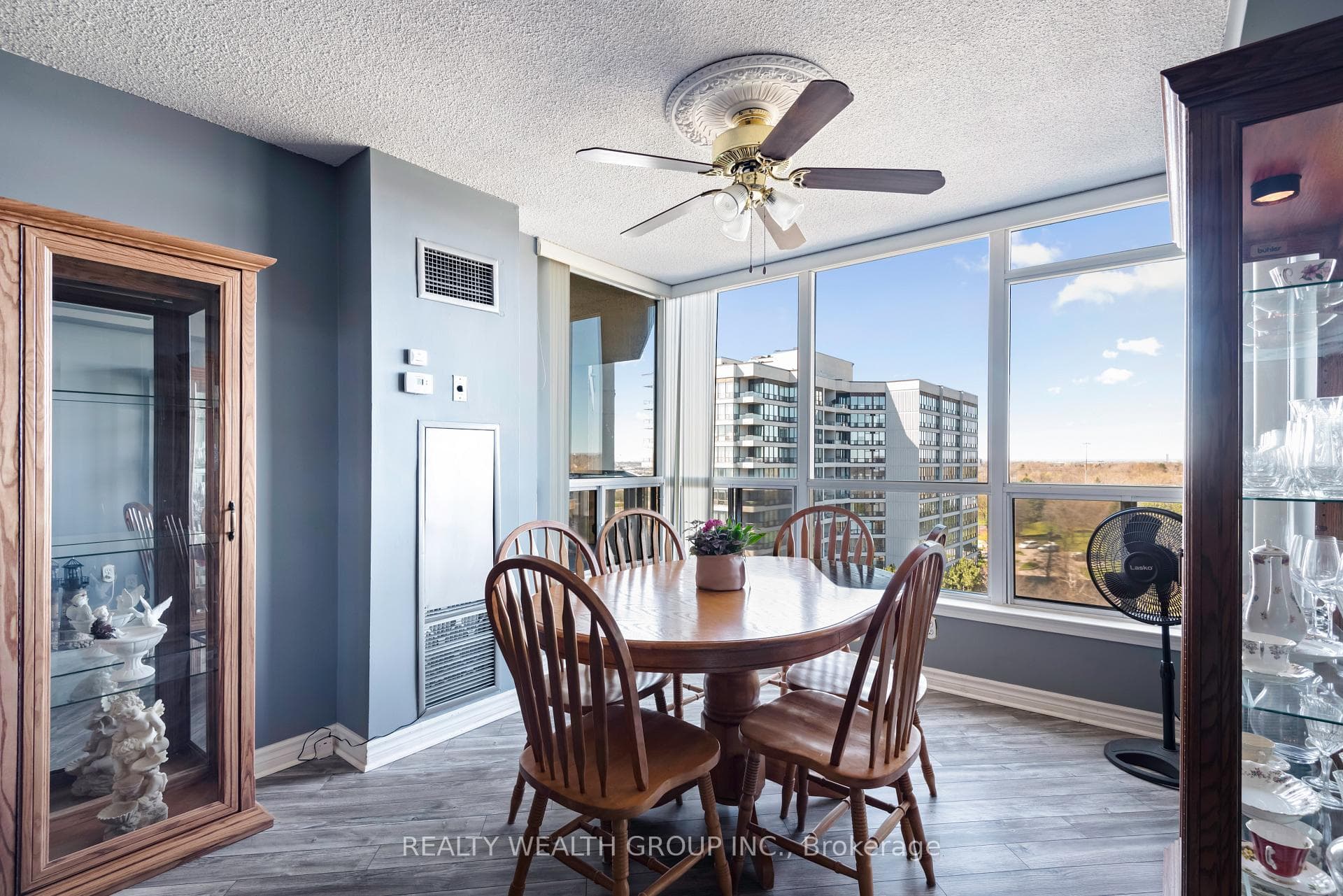 10 Laurelcrest Street Unit 908 photo 12