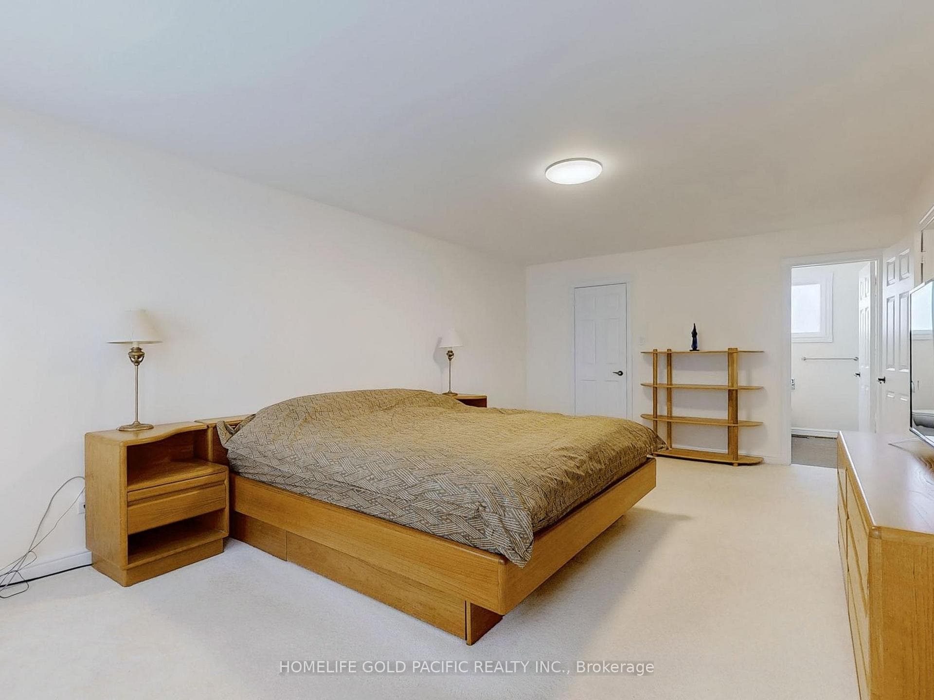 6 Loganberry Crescent photo 28