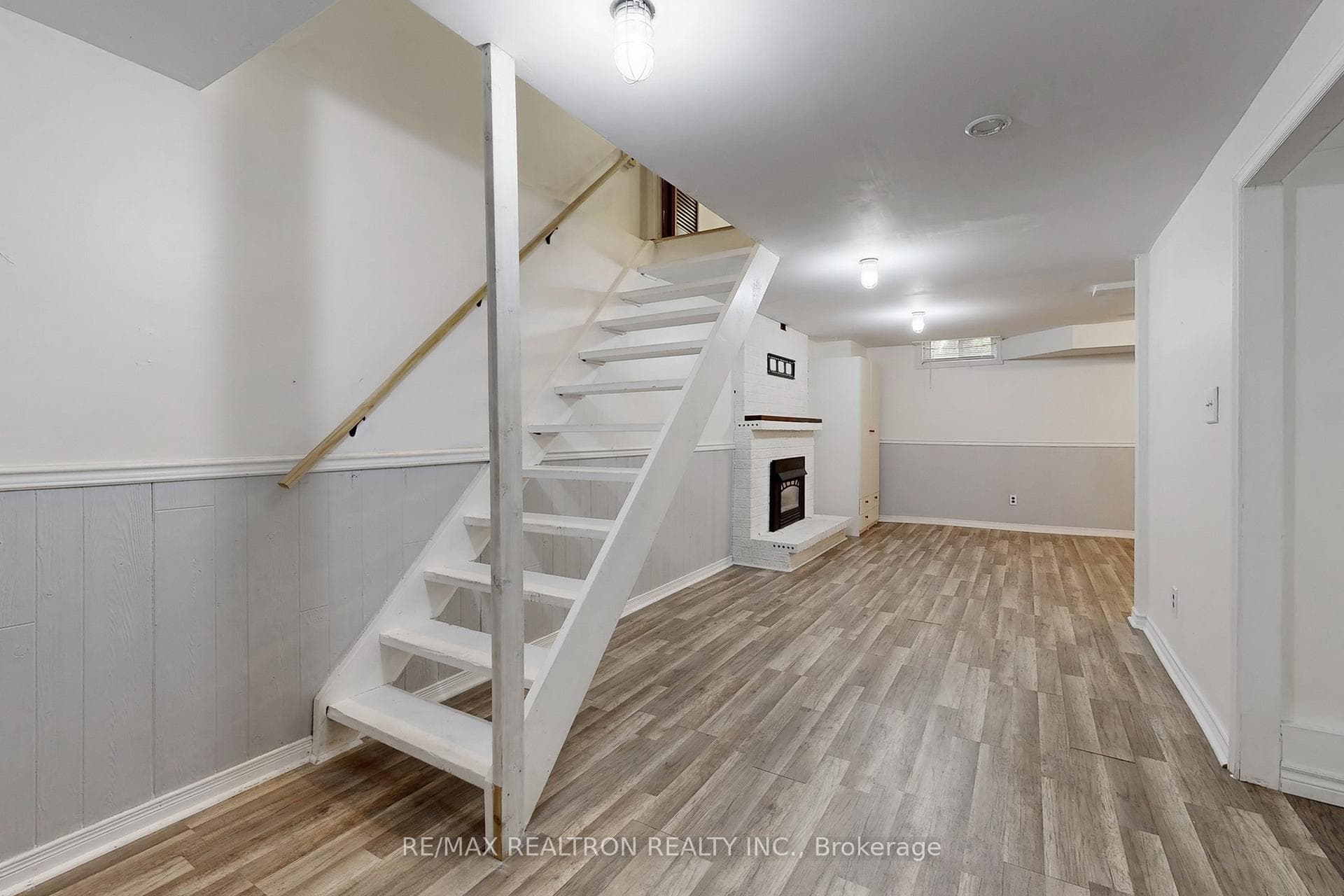 74 Trothen Circle photo 34