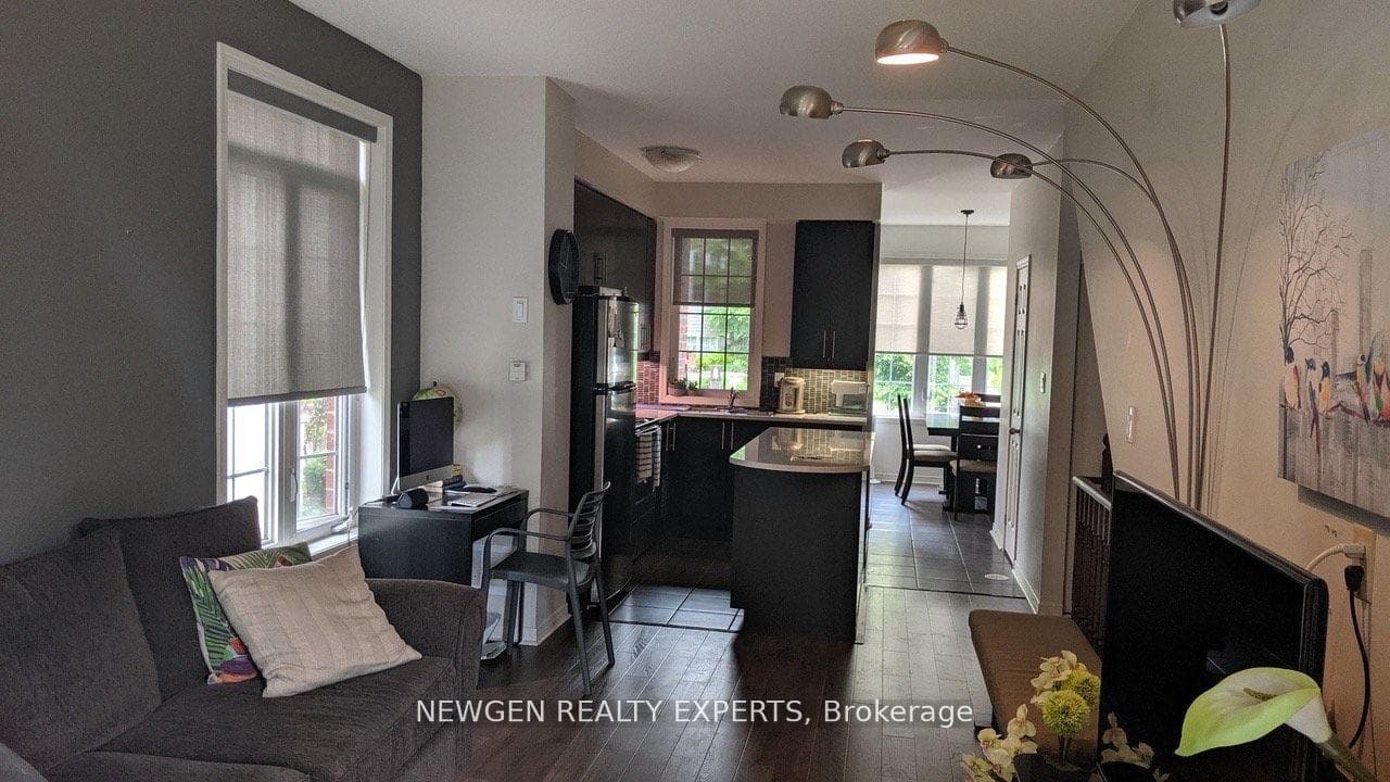 393 Beechgrove Drive Unit 73 photo 2