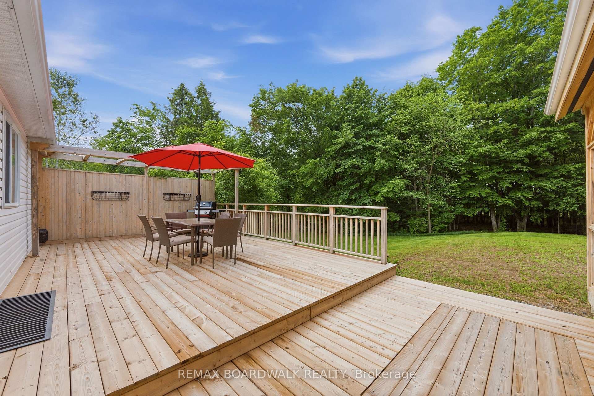 289 Timberwood Drive photo 33