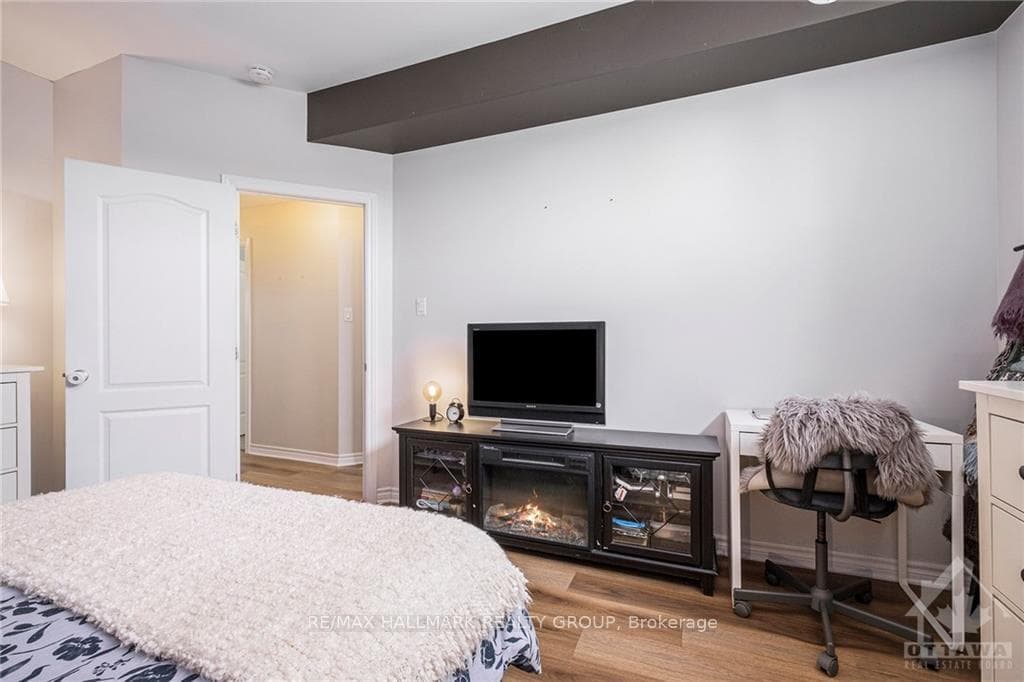 191 BOURDEAU Boulevard Unit 1 photo 21