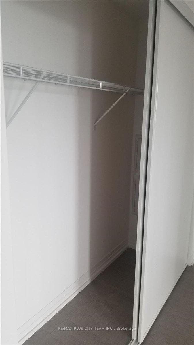 251 Jarvis Street Unit 4001 photo 5