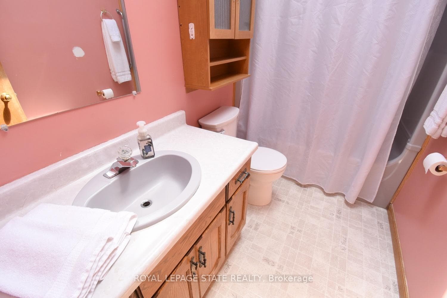 32 McMaster Drive photo 26