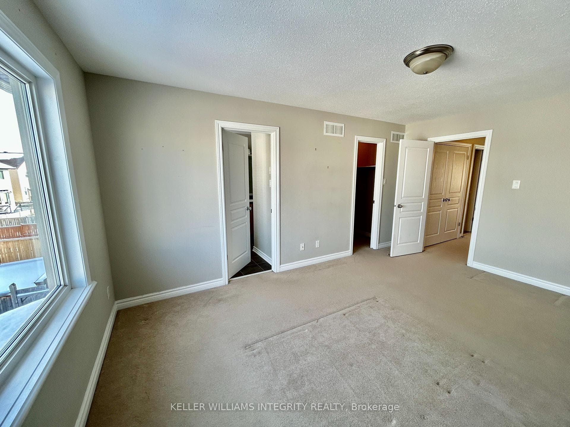 950 Cobble Hill Drive photo 11