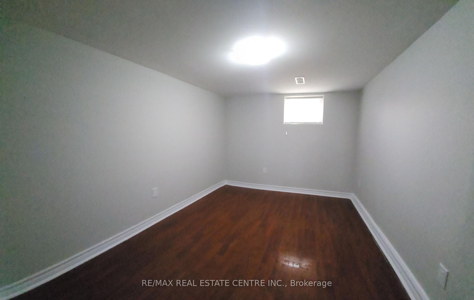 11 Garfields Crescent Unit 2 photo 9
