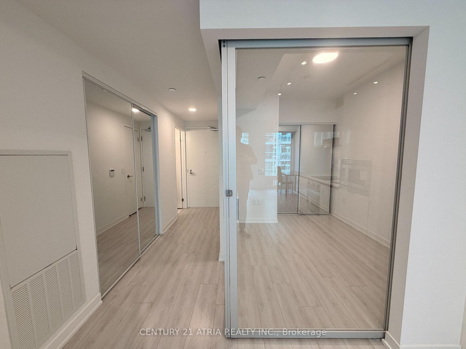 121 St Patrick Street Unit 421 photo 7