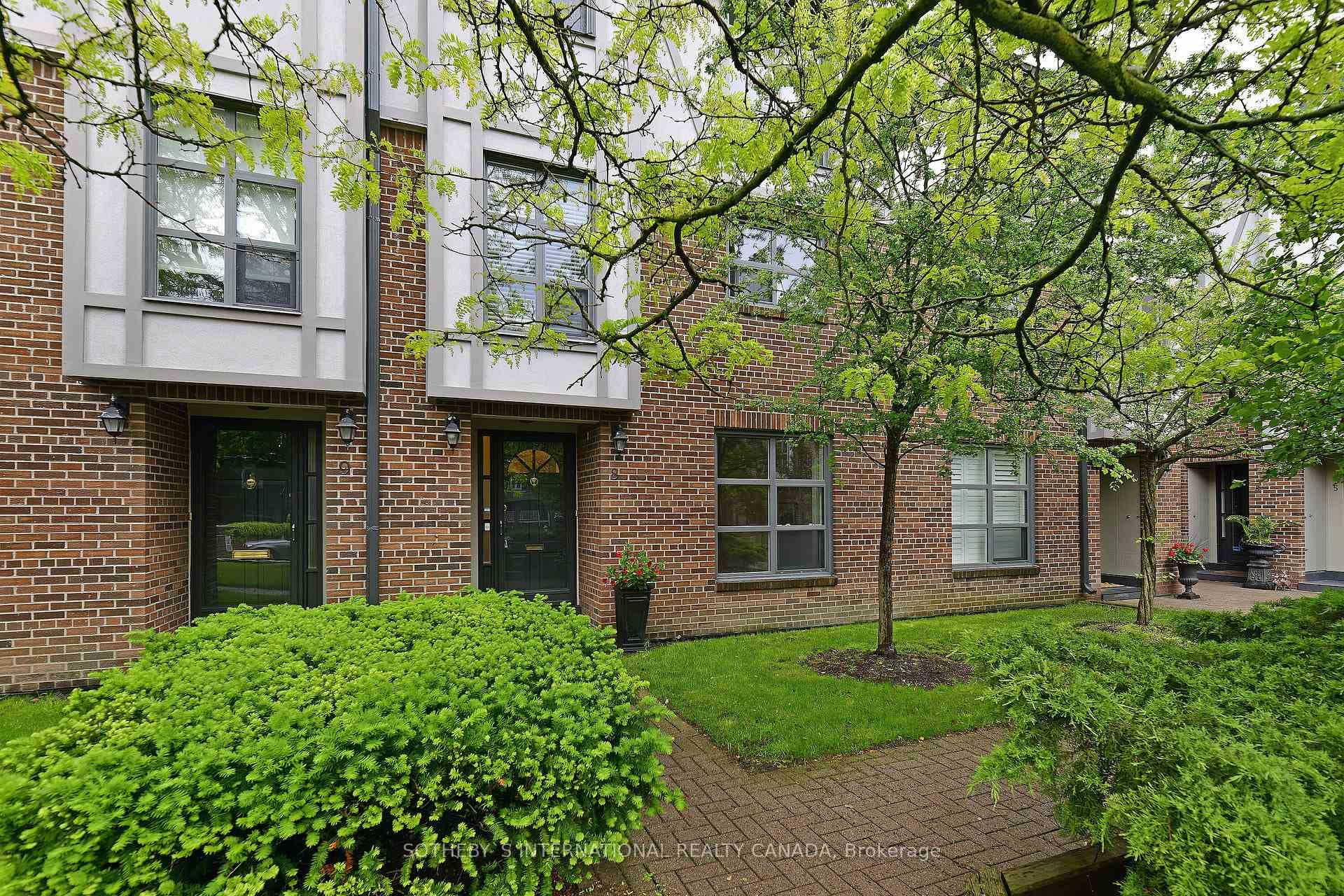 525 Balliol Street Unit TH 8 photo 1