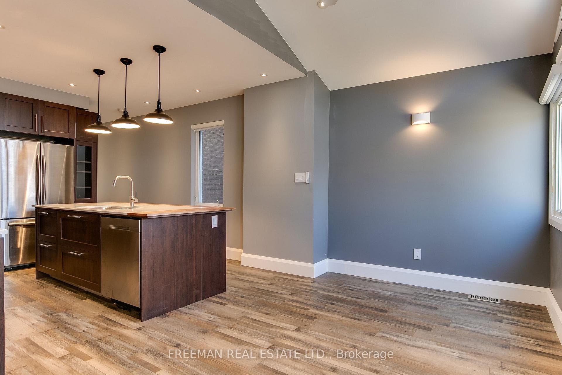 50 Lamb Avenue photo 17