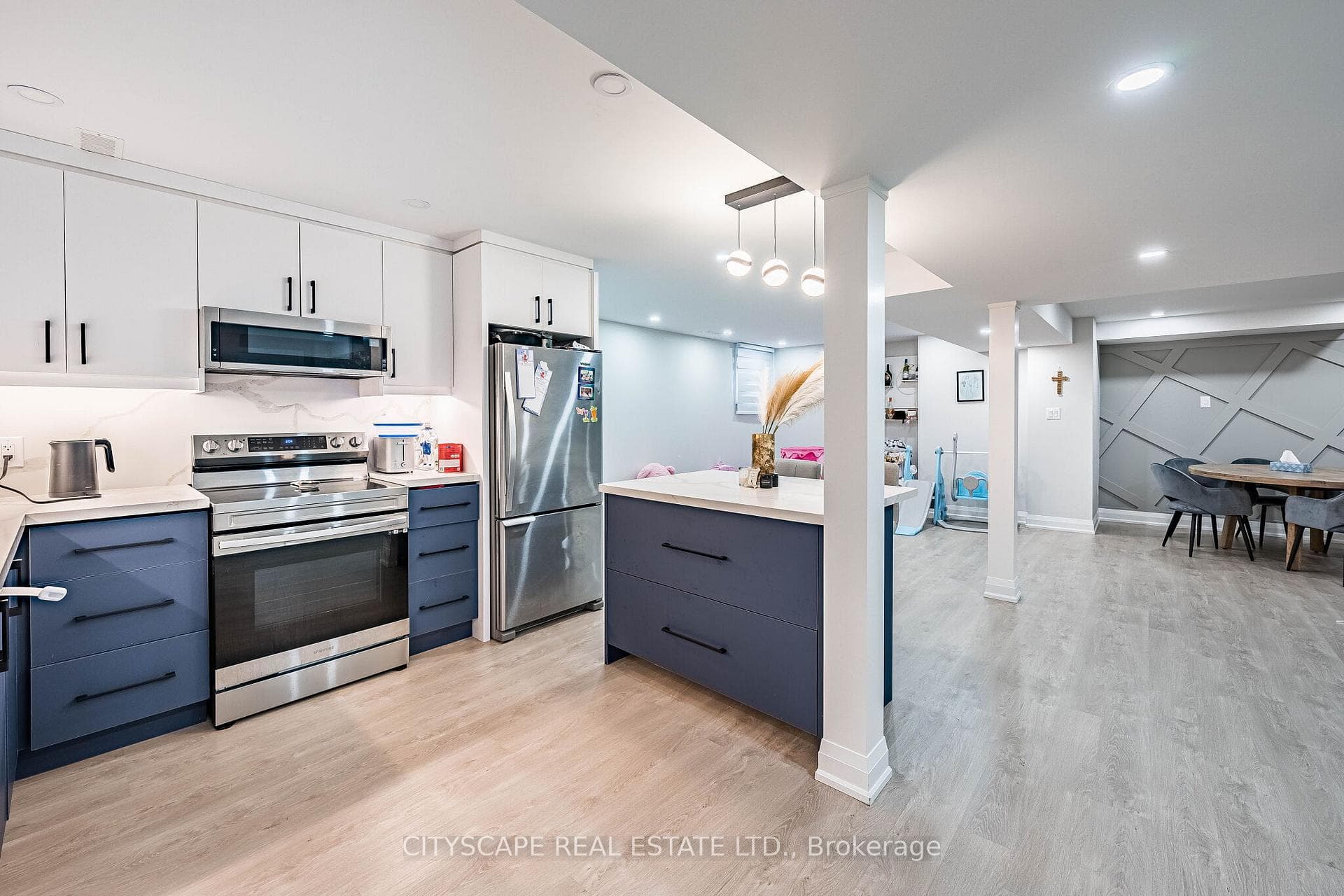 54 Ezra Crescent photo 30