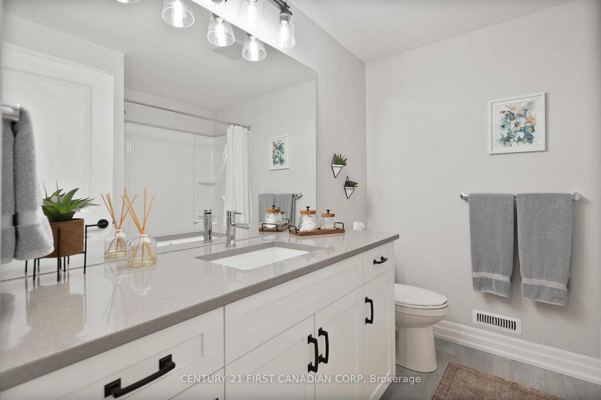 2012 Lockwood Crescent photo 29