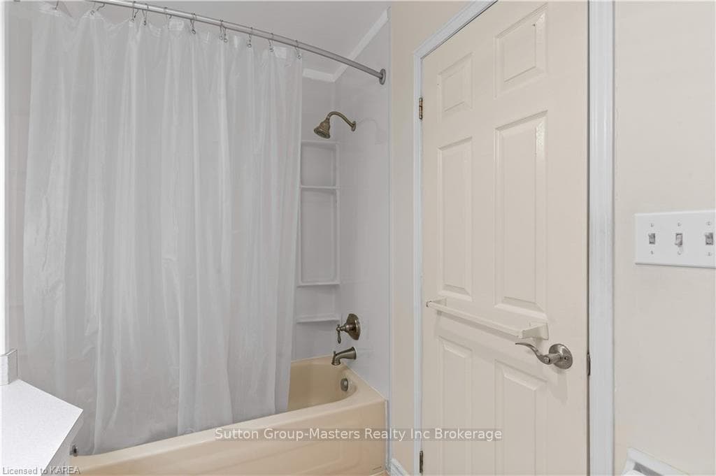 182 COLEBROOK Road photo 12