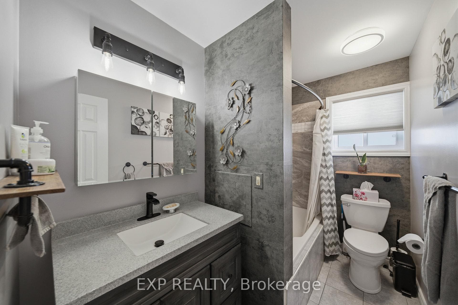 129 PIMPRENELLE Terrace photo 25