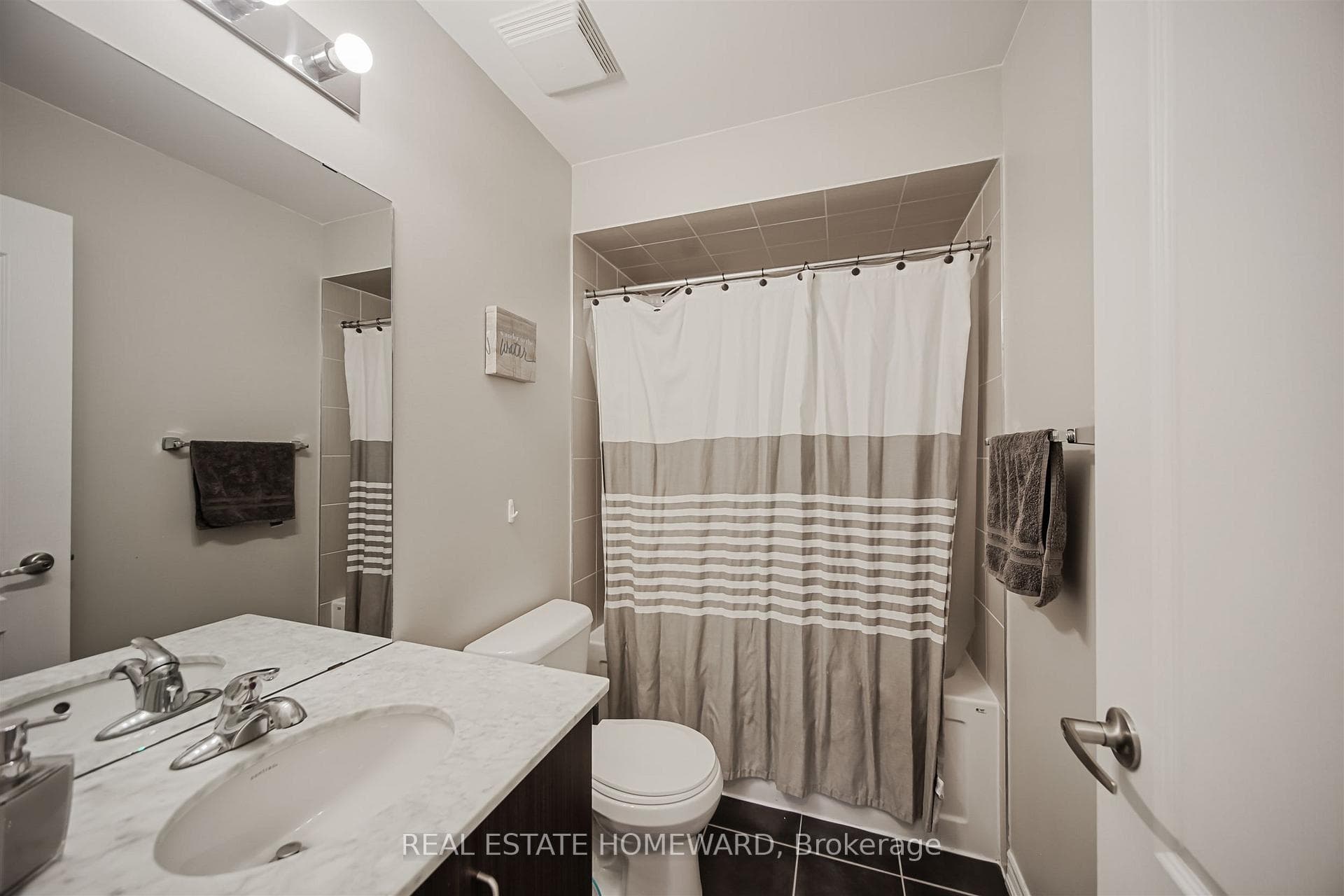 55 Antibes Drive photo 18