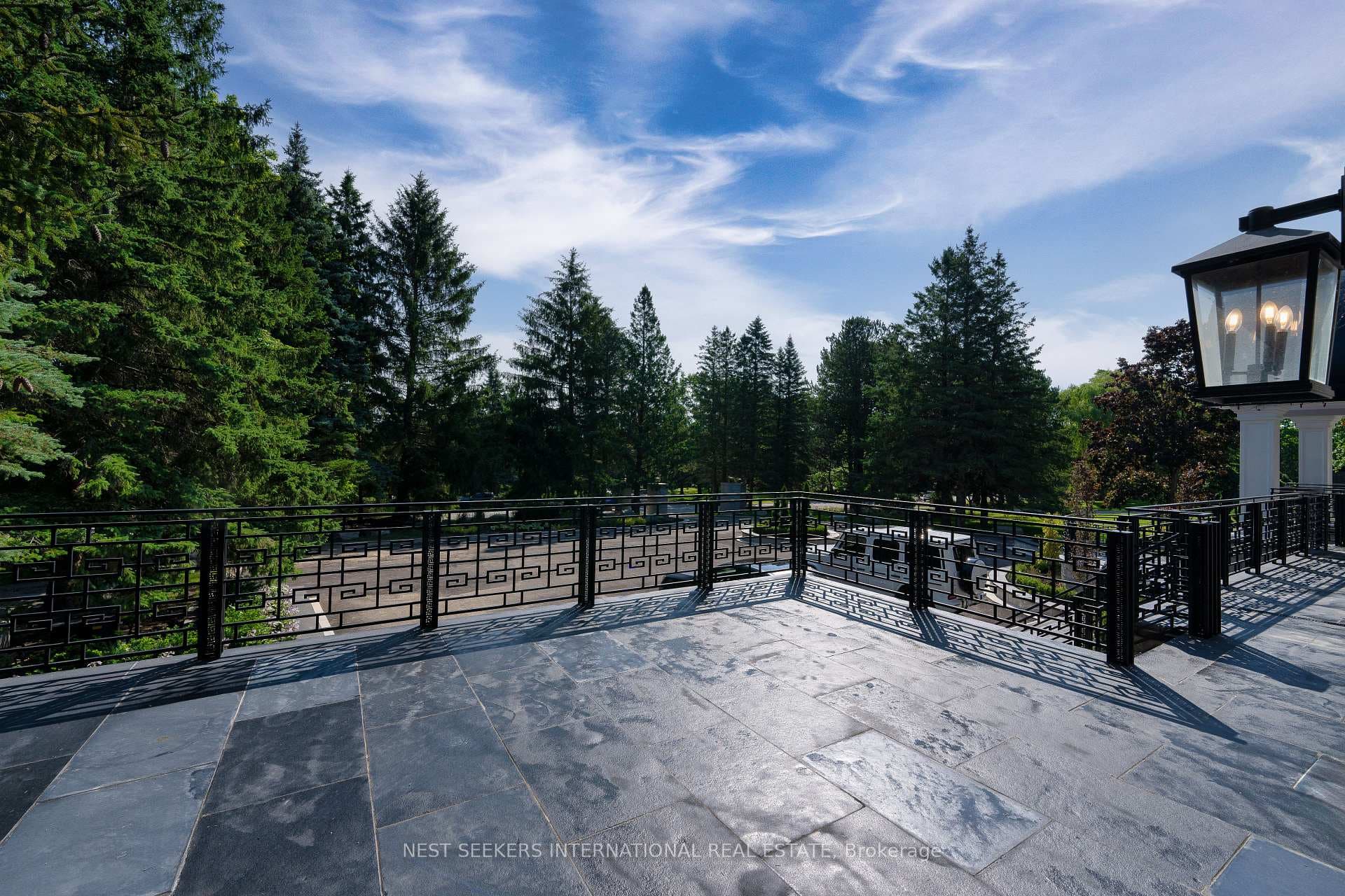 72 Manitou Drive photo 23