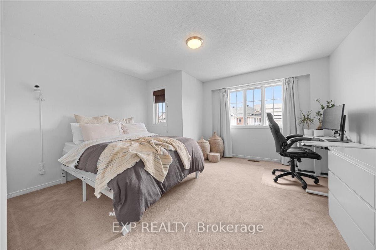 36 Yorkville Street photo 19
