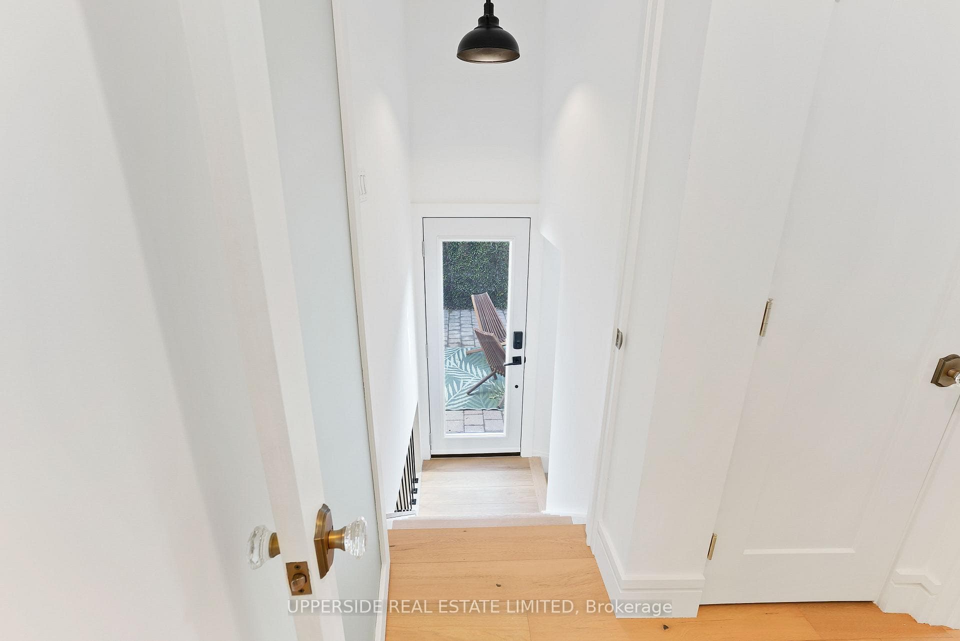 215 Ridley Boulevard photo 16