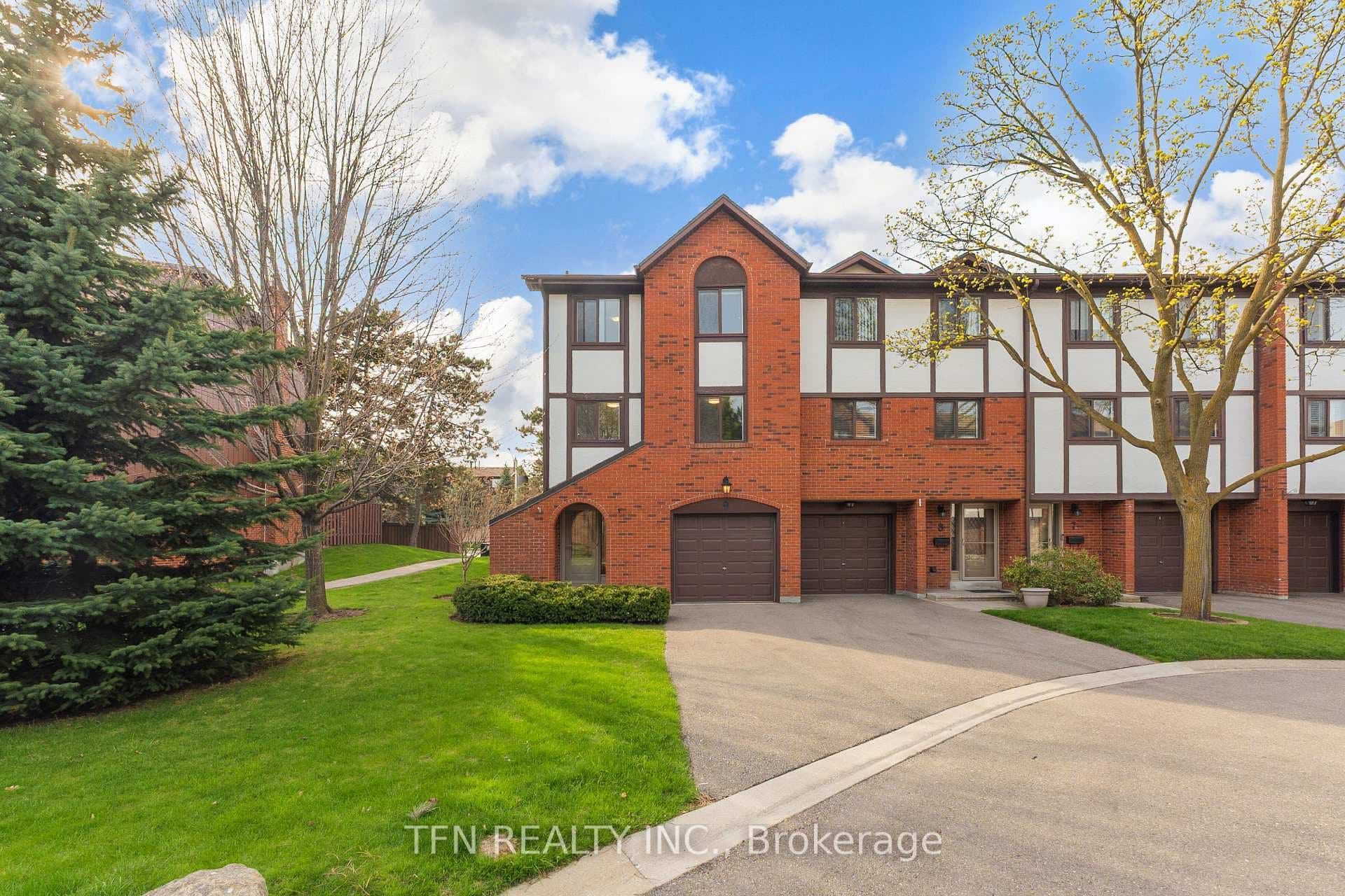 4165 Fieldgate Drive Unit 9 photo 1