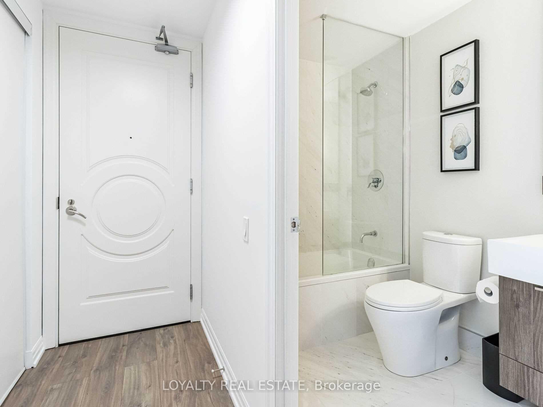 88 Blue Jays Way Unit 1404 photo 26