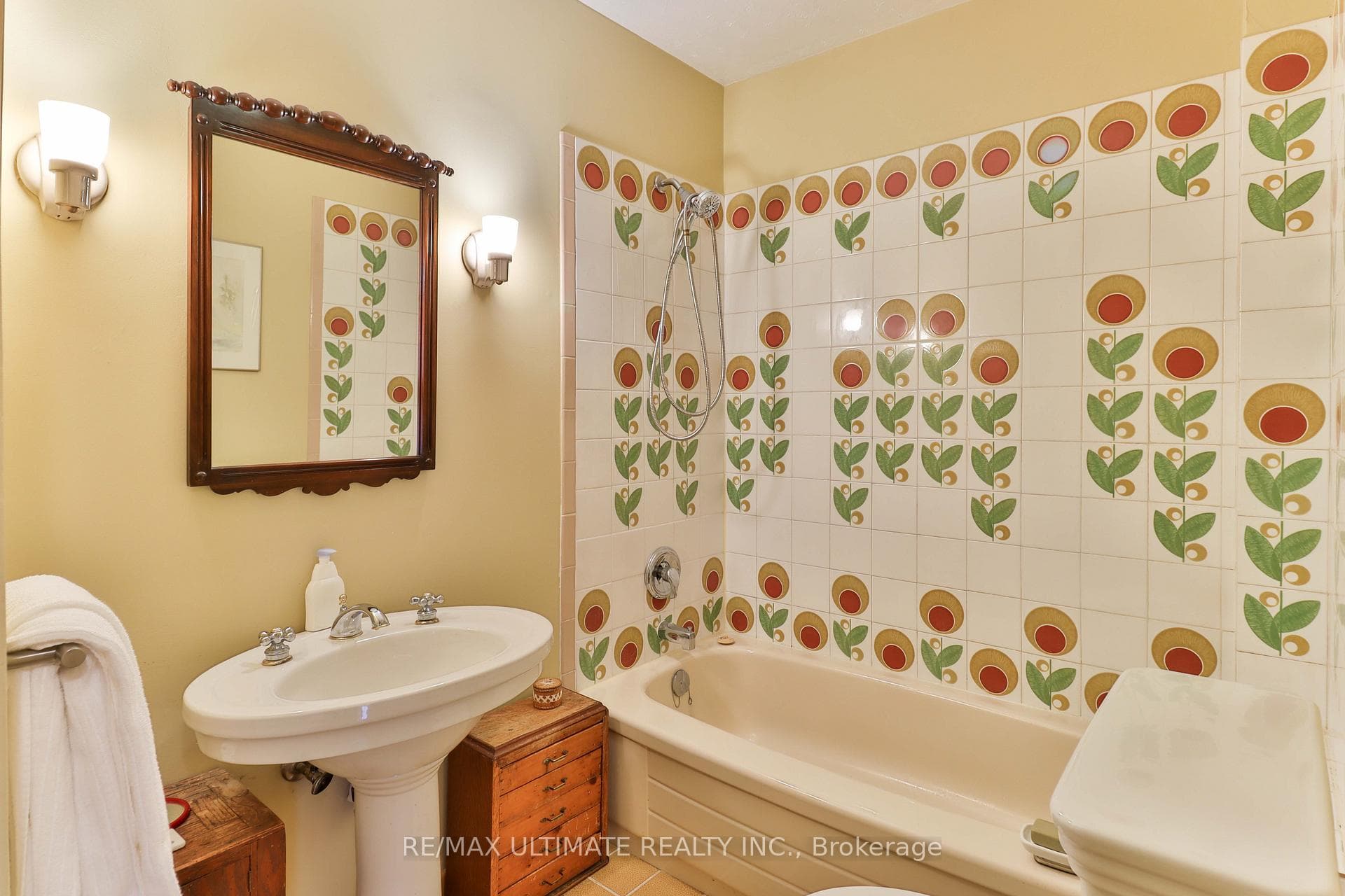 407 Arlington Avenue photo 7
