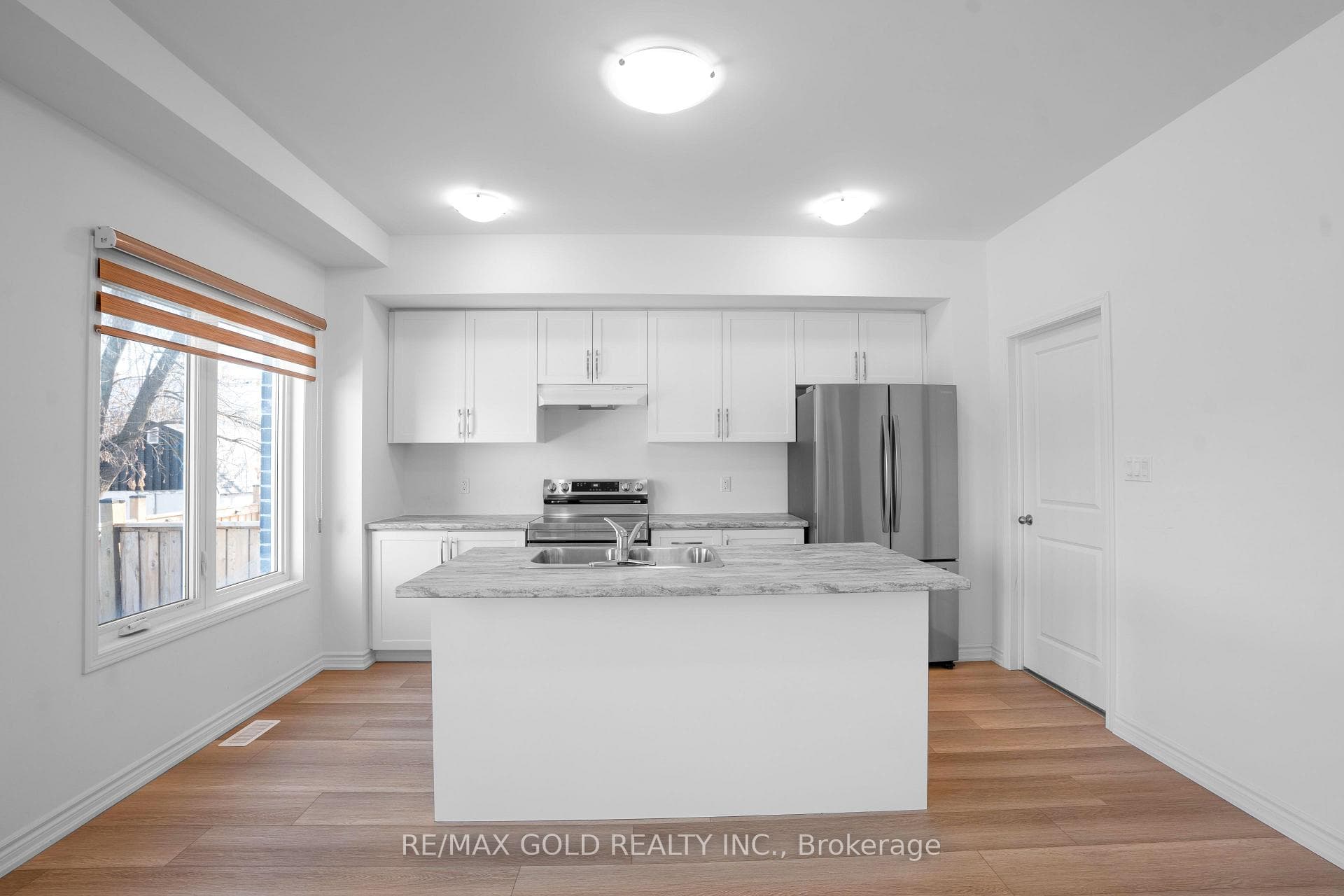 222 Pilkington Street photo 7