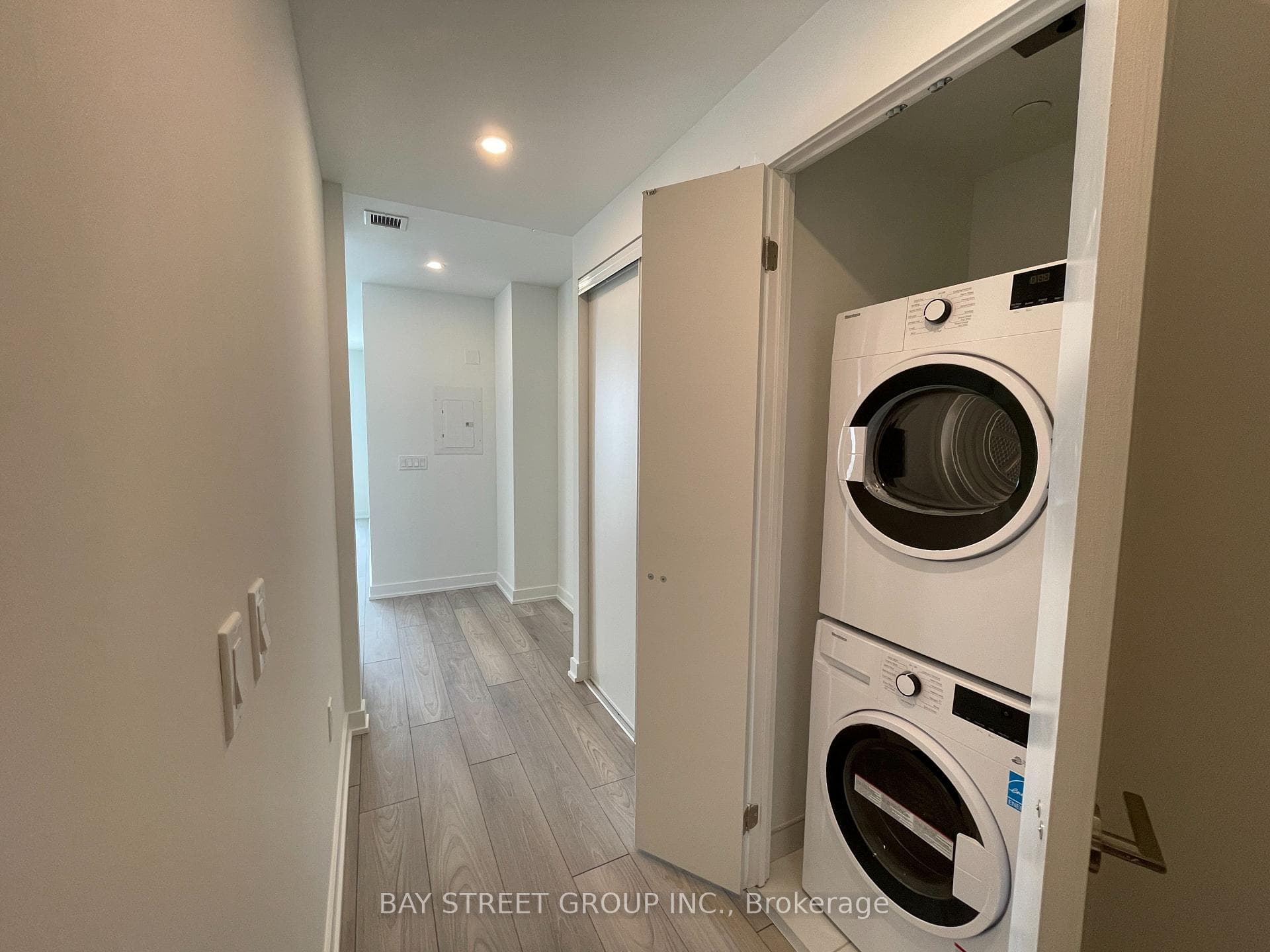 1 Fairview Road Unit 1413 photo 6