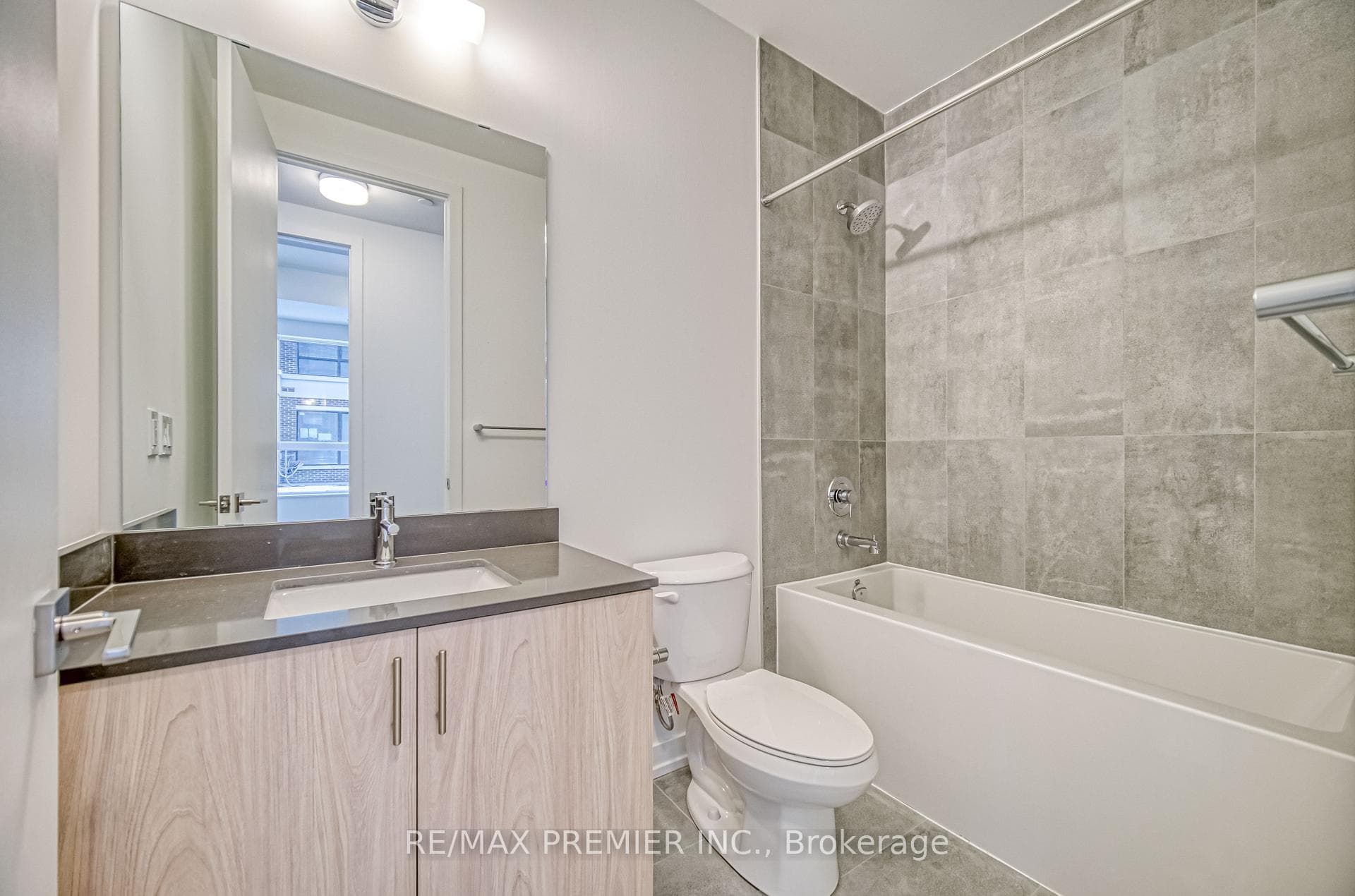 10 Walder Lane Unit G-106 photo 27