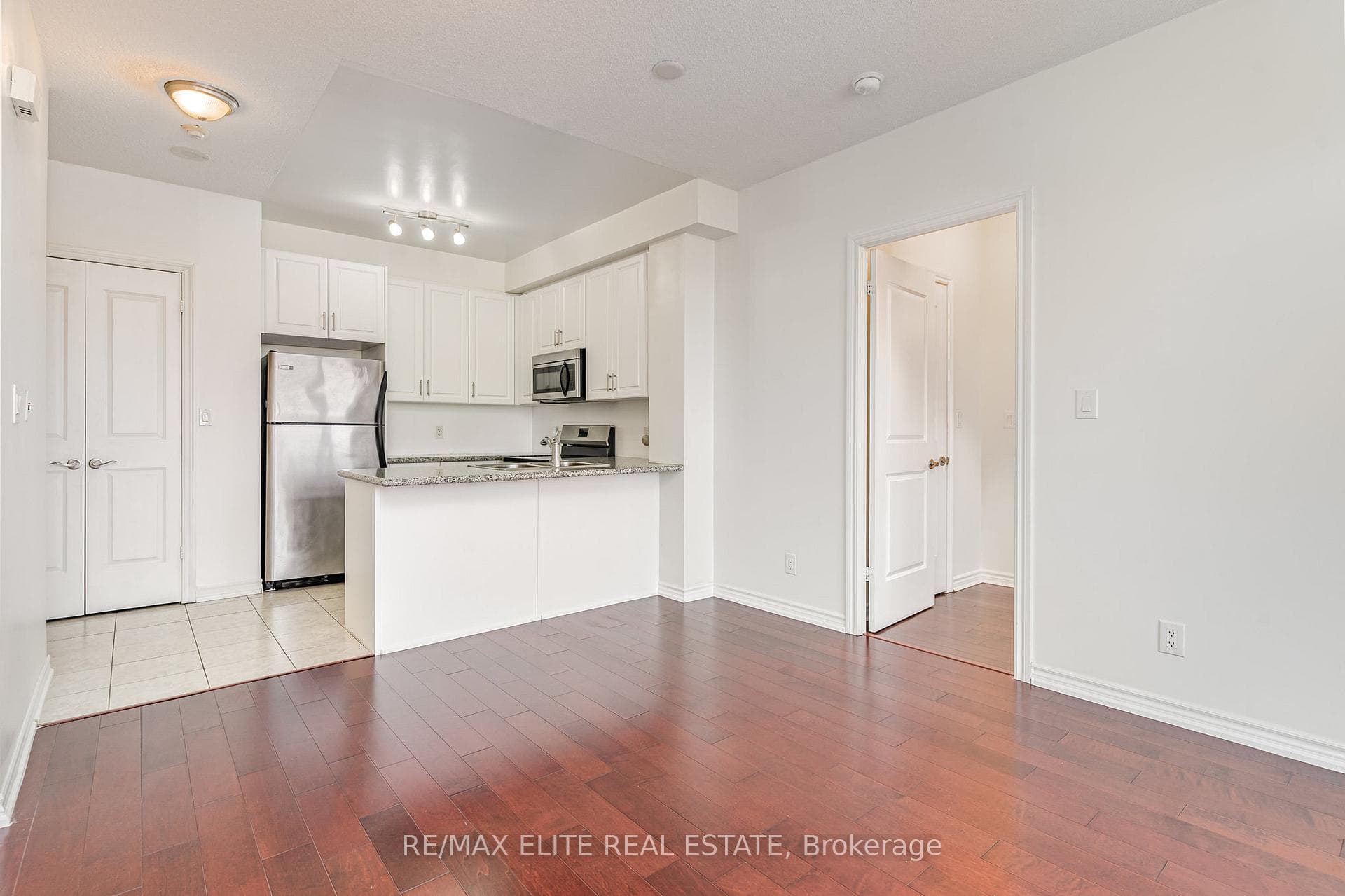 133 Wynford Drive Unit 1608 photo 6