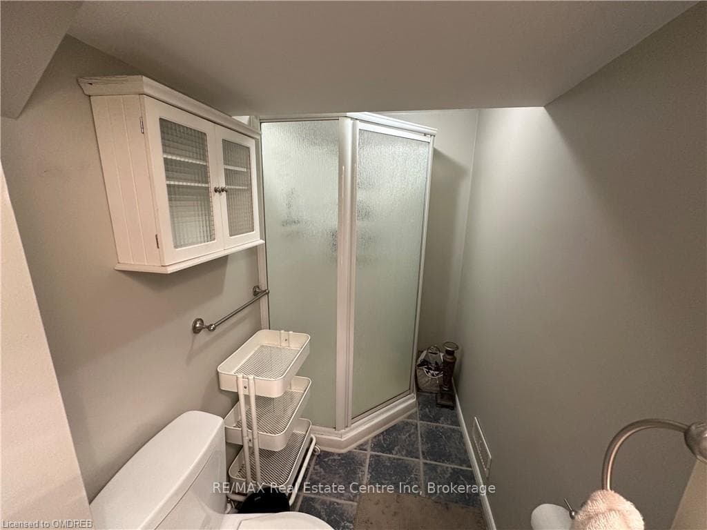 223 PICTON Street Unit 2 photo 17