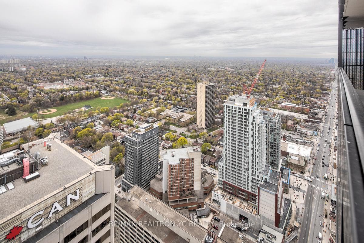 8 Eglinton Avenue Unit 4804 photo 13