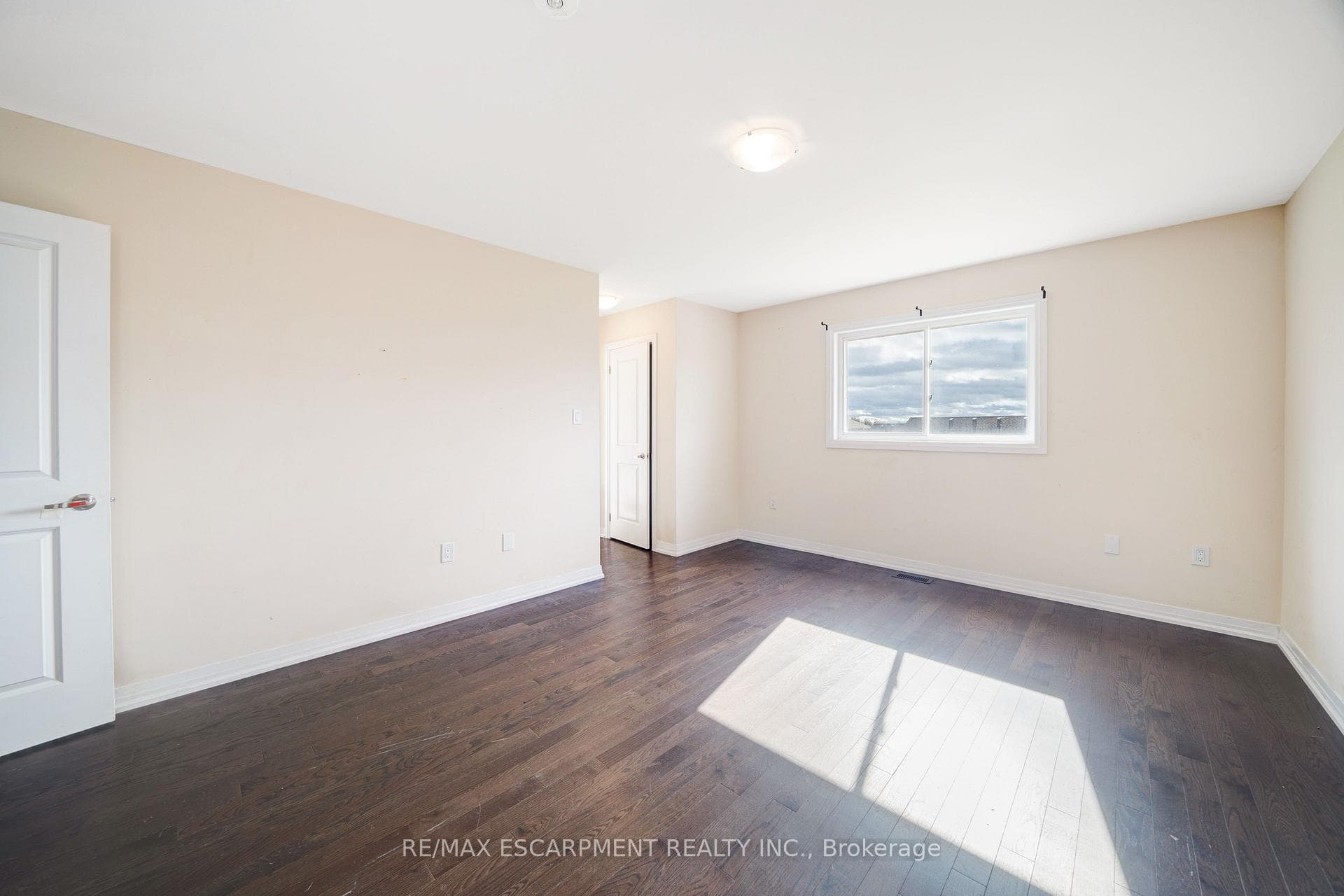 44 Carew Boulevard photo 23