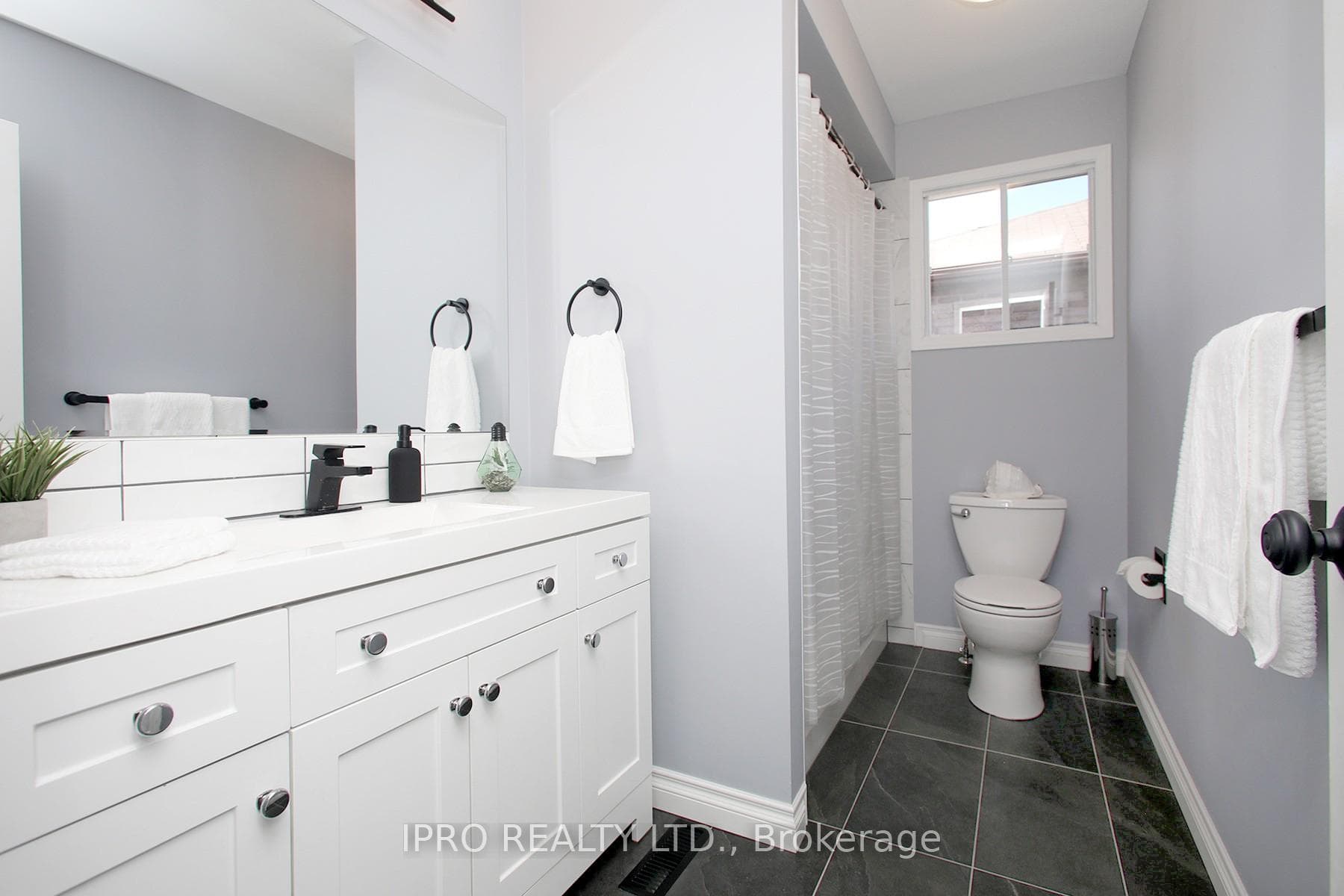 1501 Napanee Road photo 25