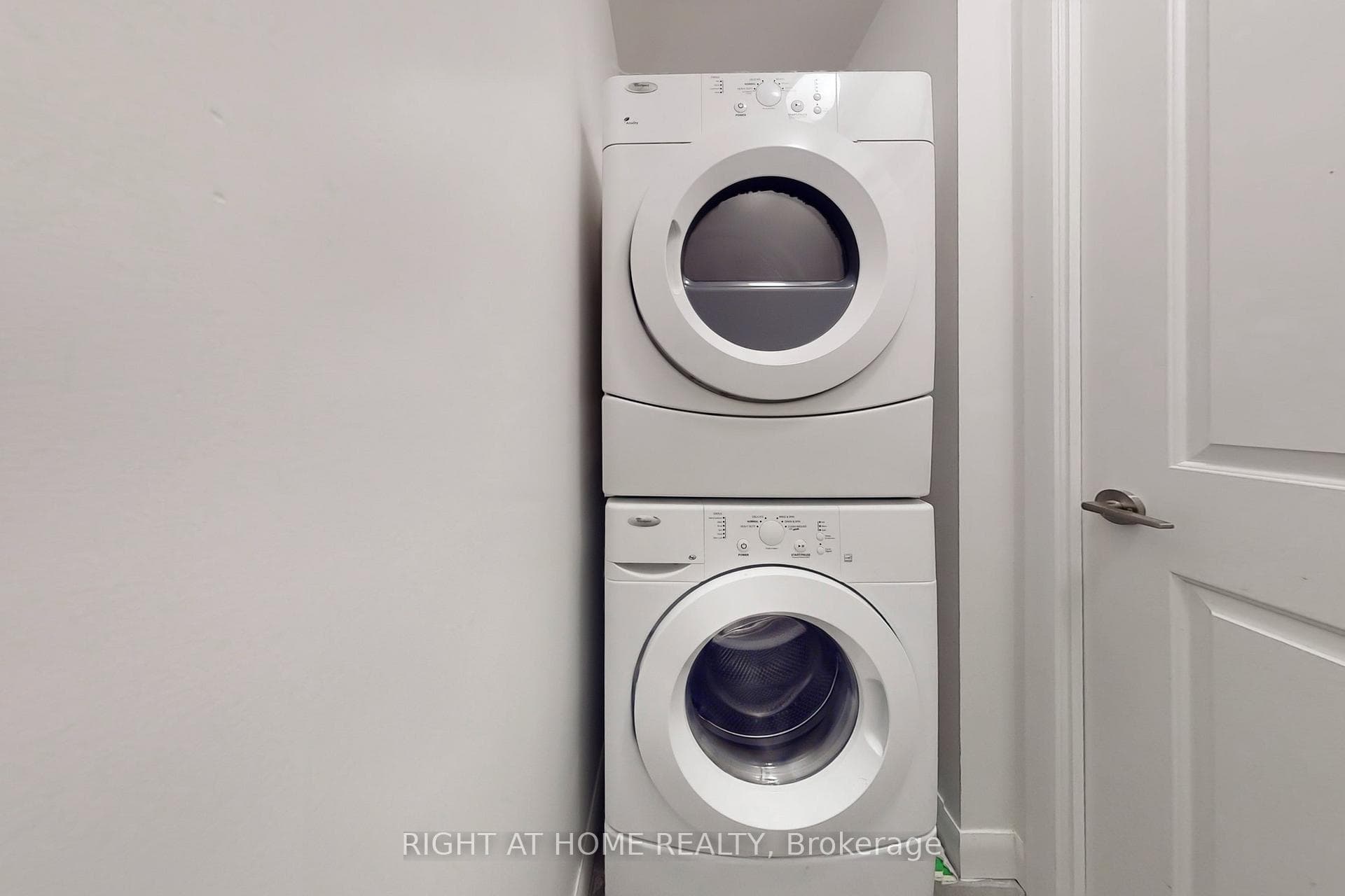 5162 Yonge Street Unit 202 photo 21