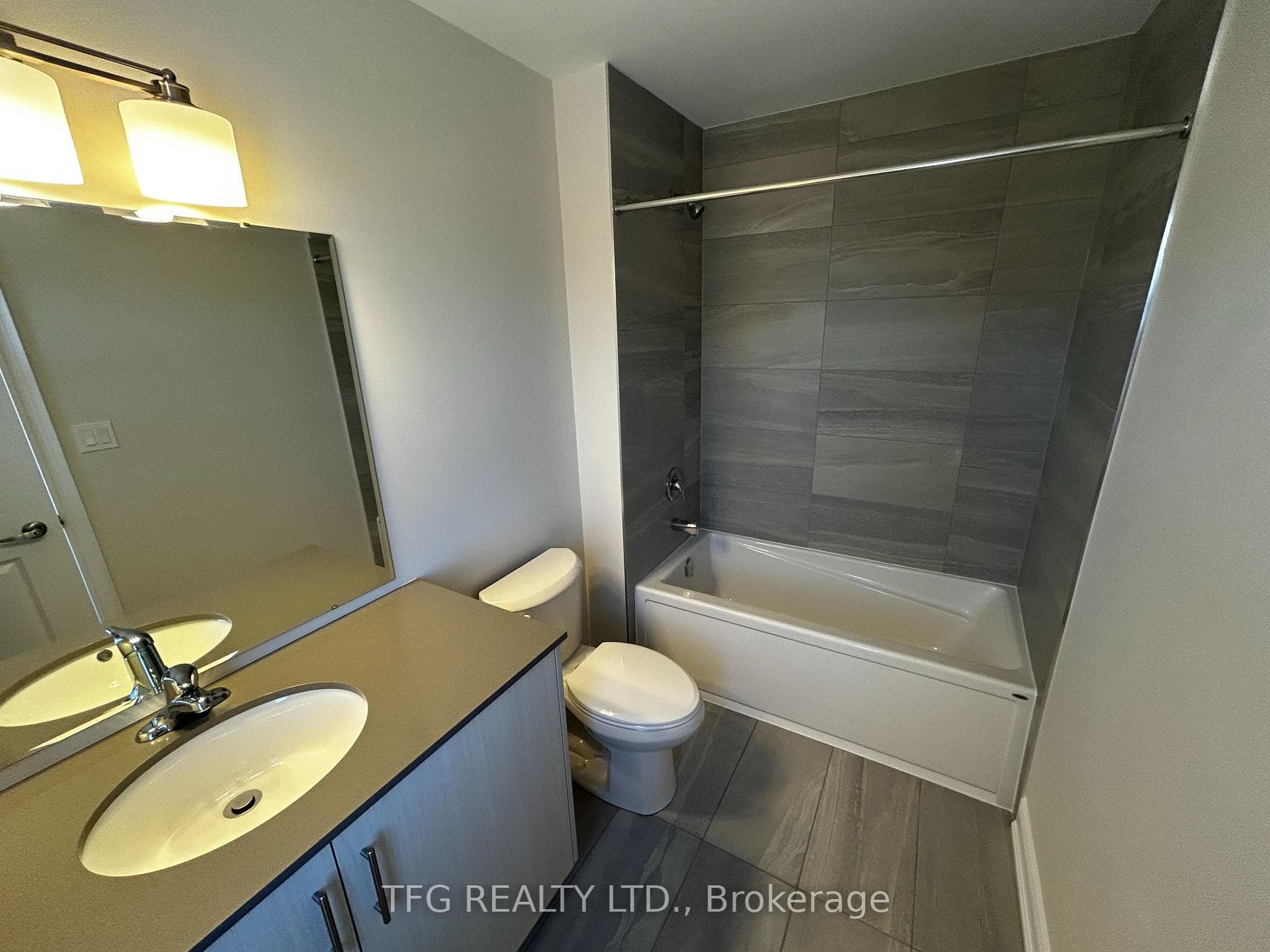 46 Holland Street photo 23