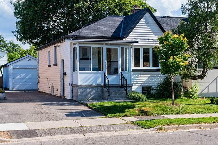 65 Manitoba Street photo 1