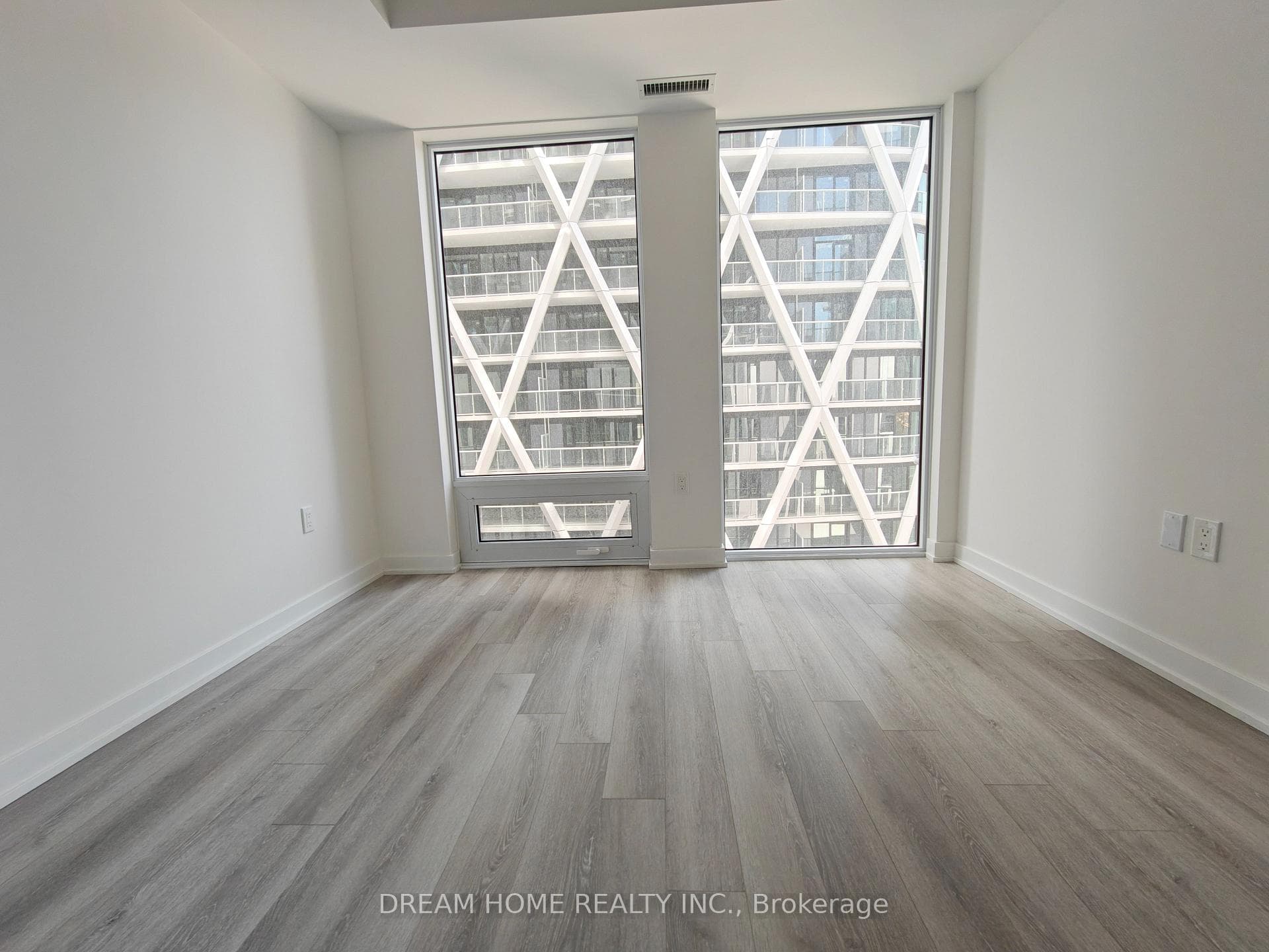 238 Simcoe Street Unit 1107 photo 18