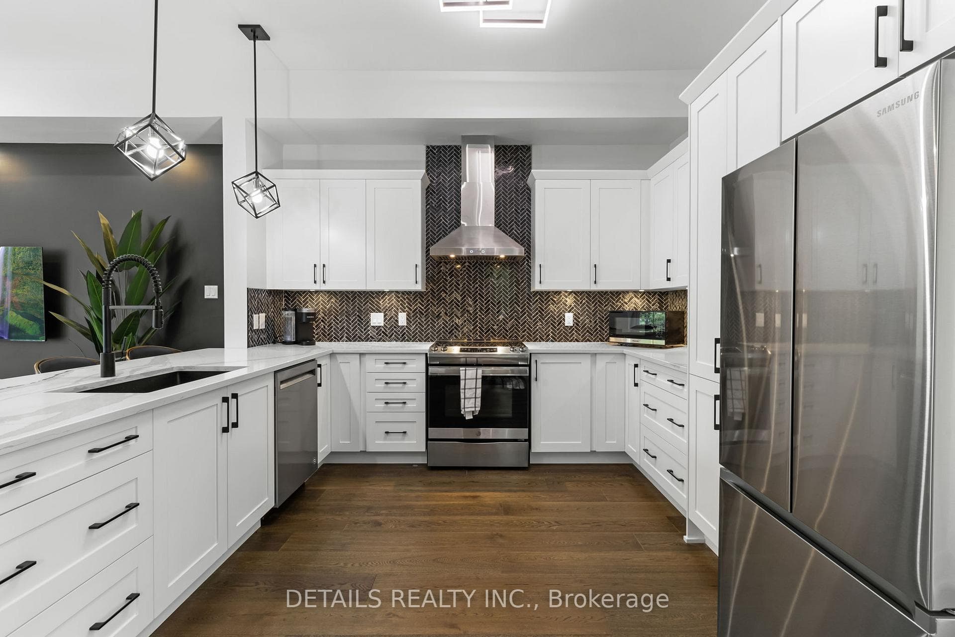 2691 Violet Street photo 8