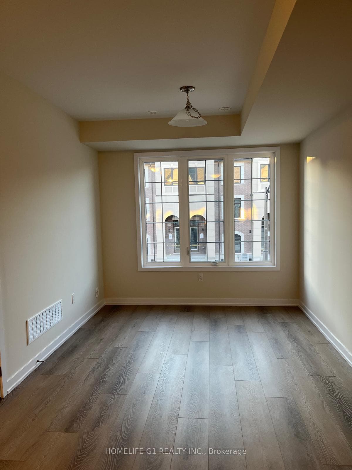 1338 Kobzar Drive photo 6