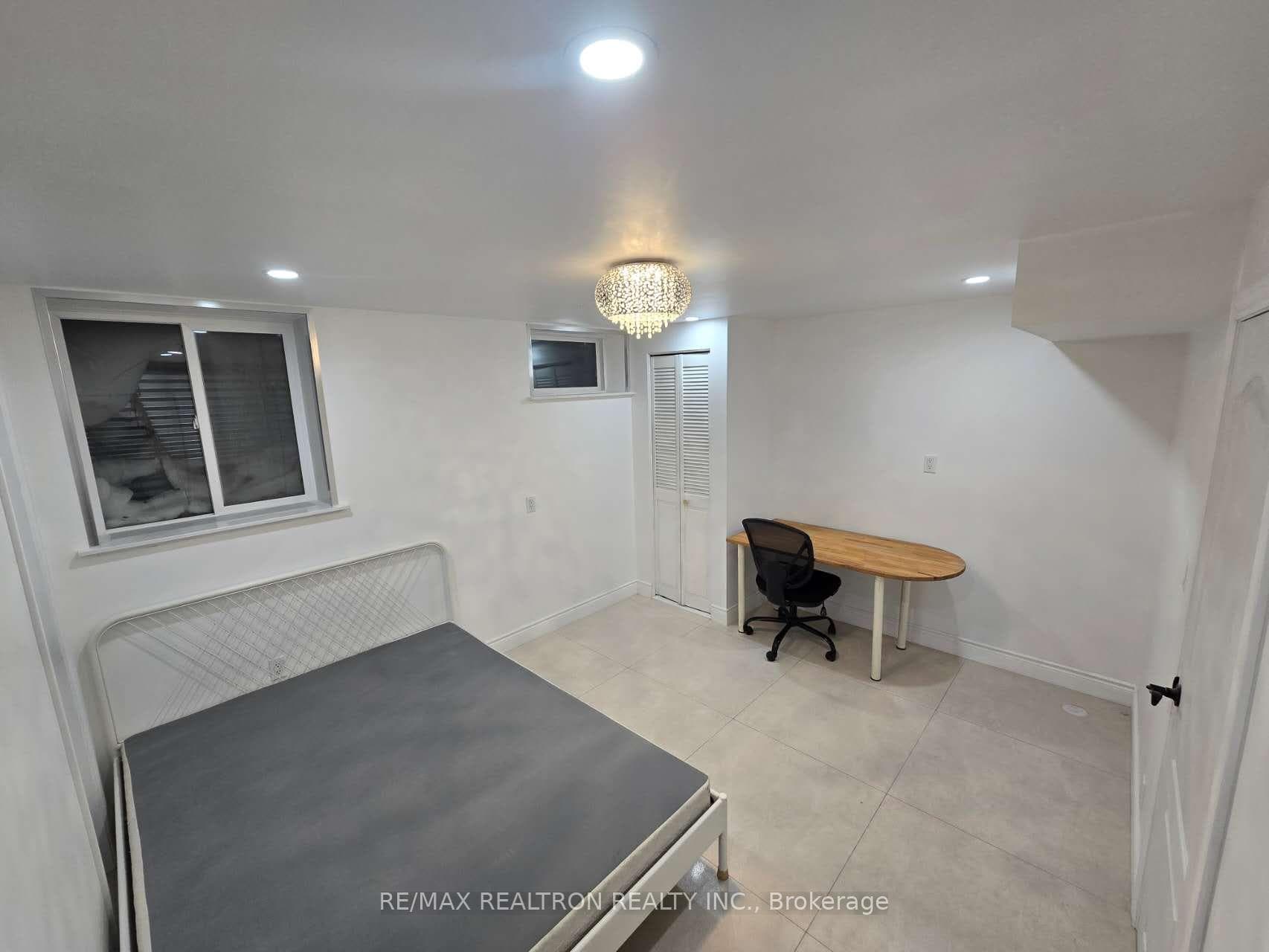 38 Collingsbrook Boulevard Unit Basement Unit 3 photo 12